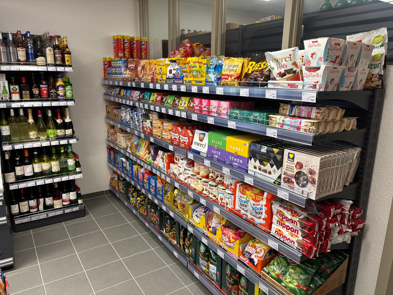 Snacks und Süßwaren bei SEMA